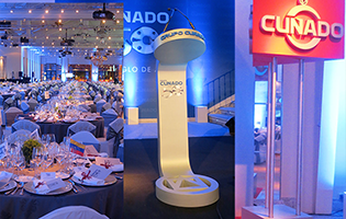 Organización de eventos, productos gráficos, fabricación de atril y photocall personalizado